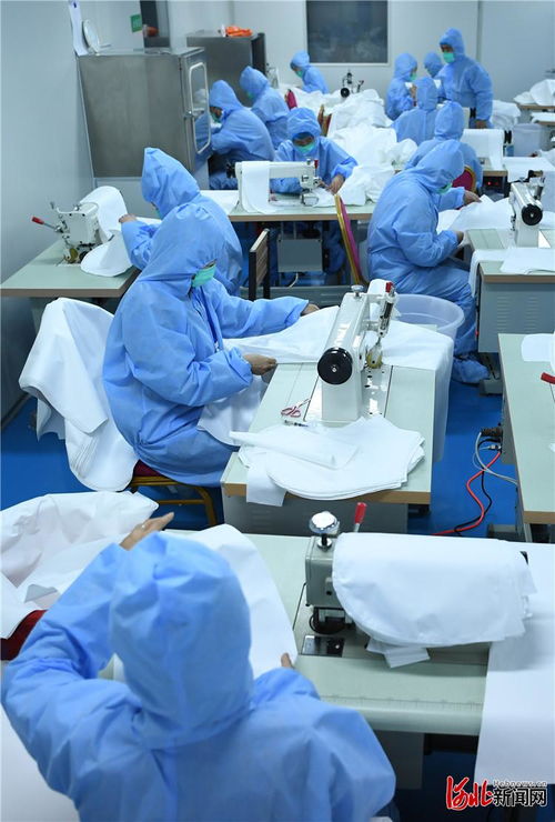 河北永清 复工企业开足马力生产防护服